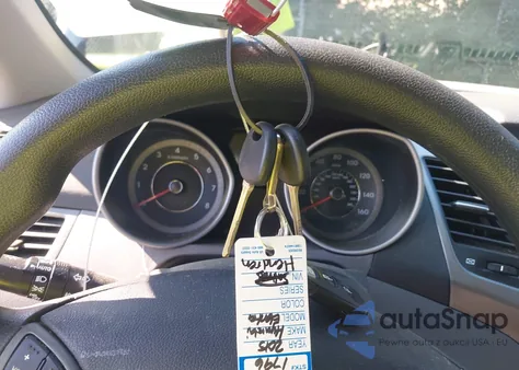 2015 Hyundai Elantra Se z USA, uszkodzony, nr VIN KMHDH4AE2FU260148